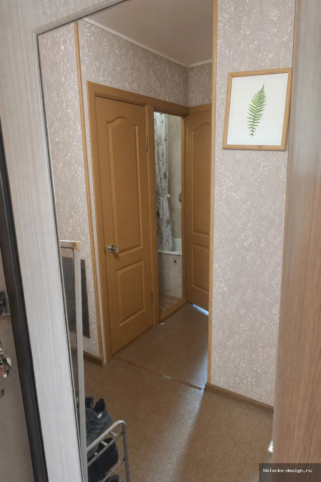 Determine scene type from the source image (interior room, building facade, or outdoor landscape); keep the same functional space, layout, windows, and camera as in the photo; do not replace with an unrelated scene. · Пользовательское описание